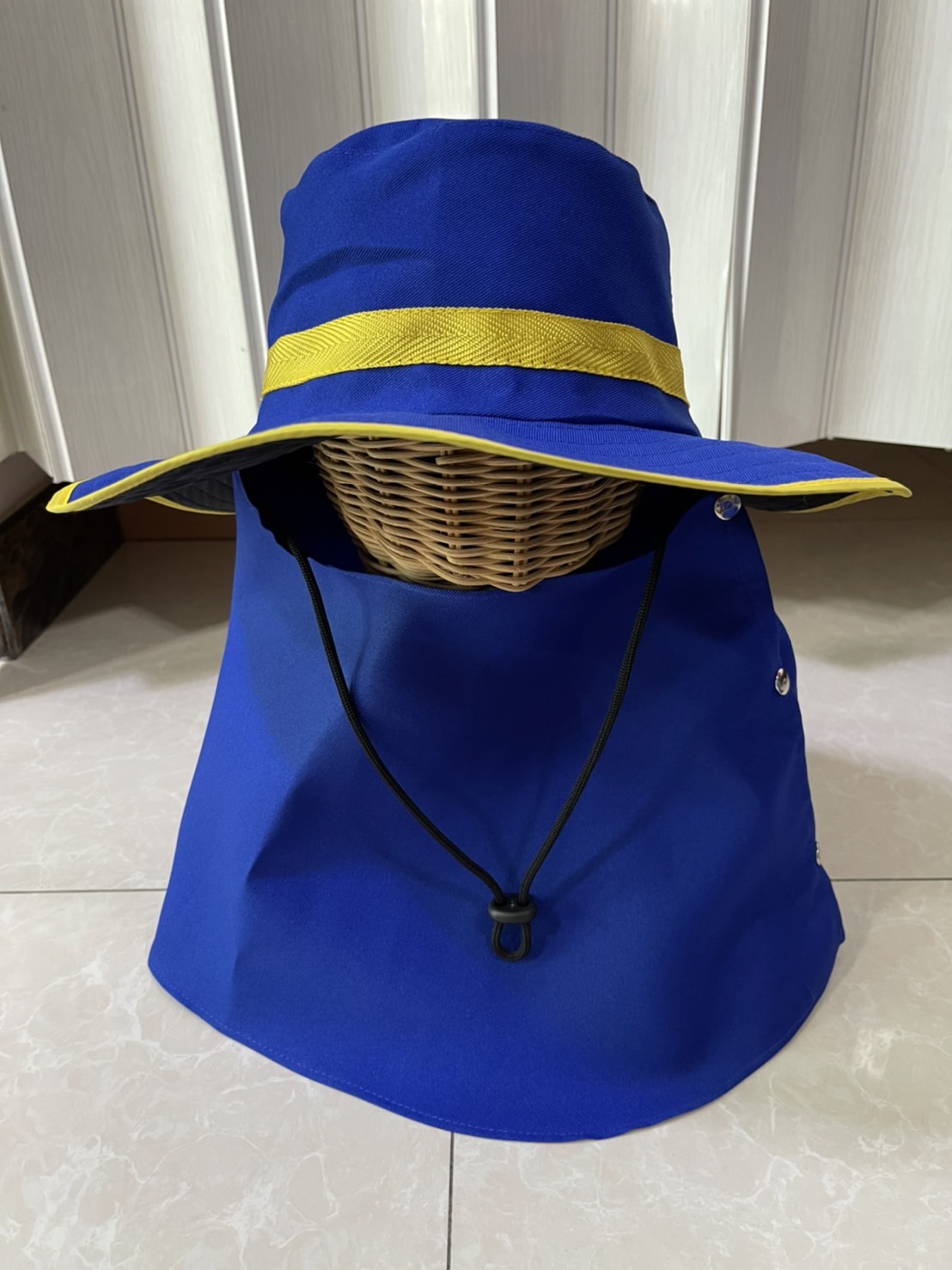 หมวกปีกคลุมหน้าแฟชั่น