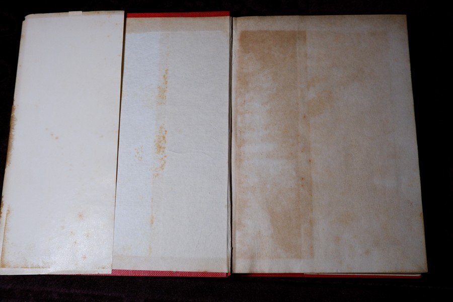 คู่มือศีกษาพระเครื่อง พระรอด วัดมหาวัน พระซุ้มกอ ทุ่งเศรษฐี ฯลฯ โดย เชียร ธีรศานต์ (สอบถาม)