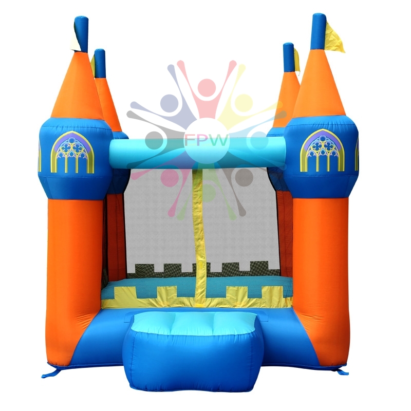 บ้านลมขนาด 2.93 x 2.4 x 2.5 m สินค้าผลิตและออกแบบได้ลงตัวและน่ารักสุดๆ พร้อด้วยฟังท์ชั่นที่เสริมสร้างพัฒนาการและจินตนาการได้อย่างครบครัน มีสีสันสดใสออกแบบมาเพื่อกระตุ้นประสาทตาในการมองเห็นของเด็กๆ เหมาะสำหรับเด็กอายุ 3-10 ขวบน้ำหนักโดยรวมไม่เกิน 100 กิโลก