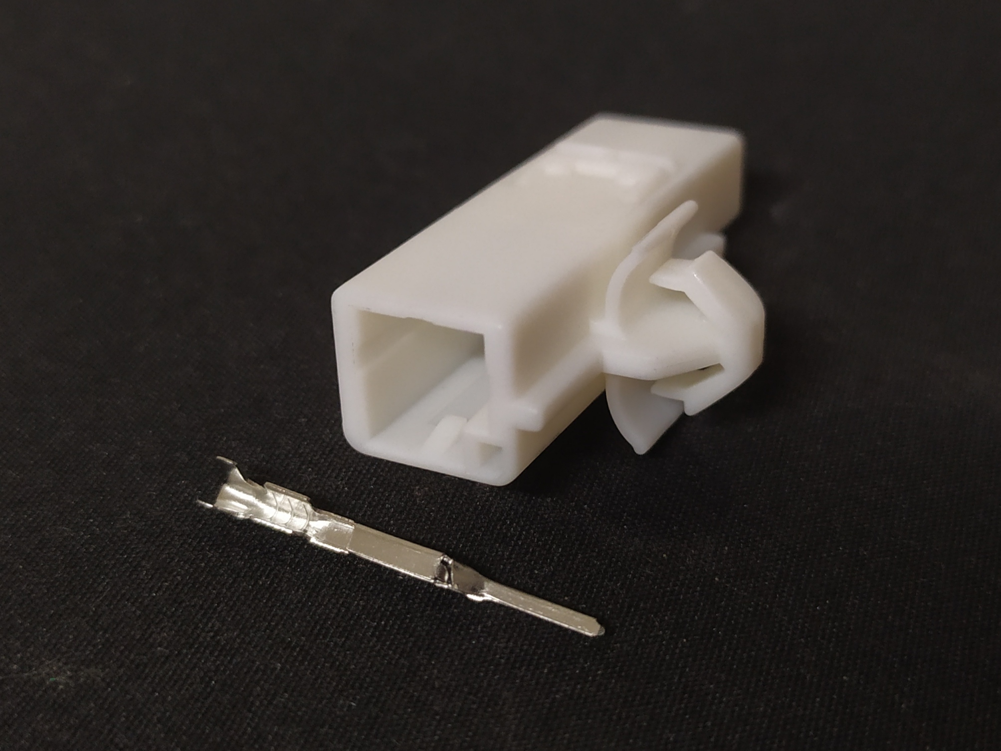 2 พิน ขาว คอนโซลกลาง Toyota #5845