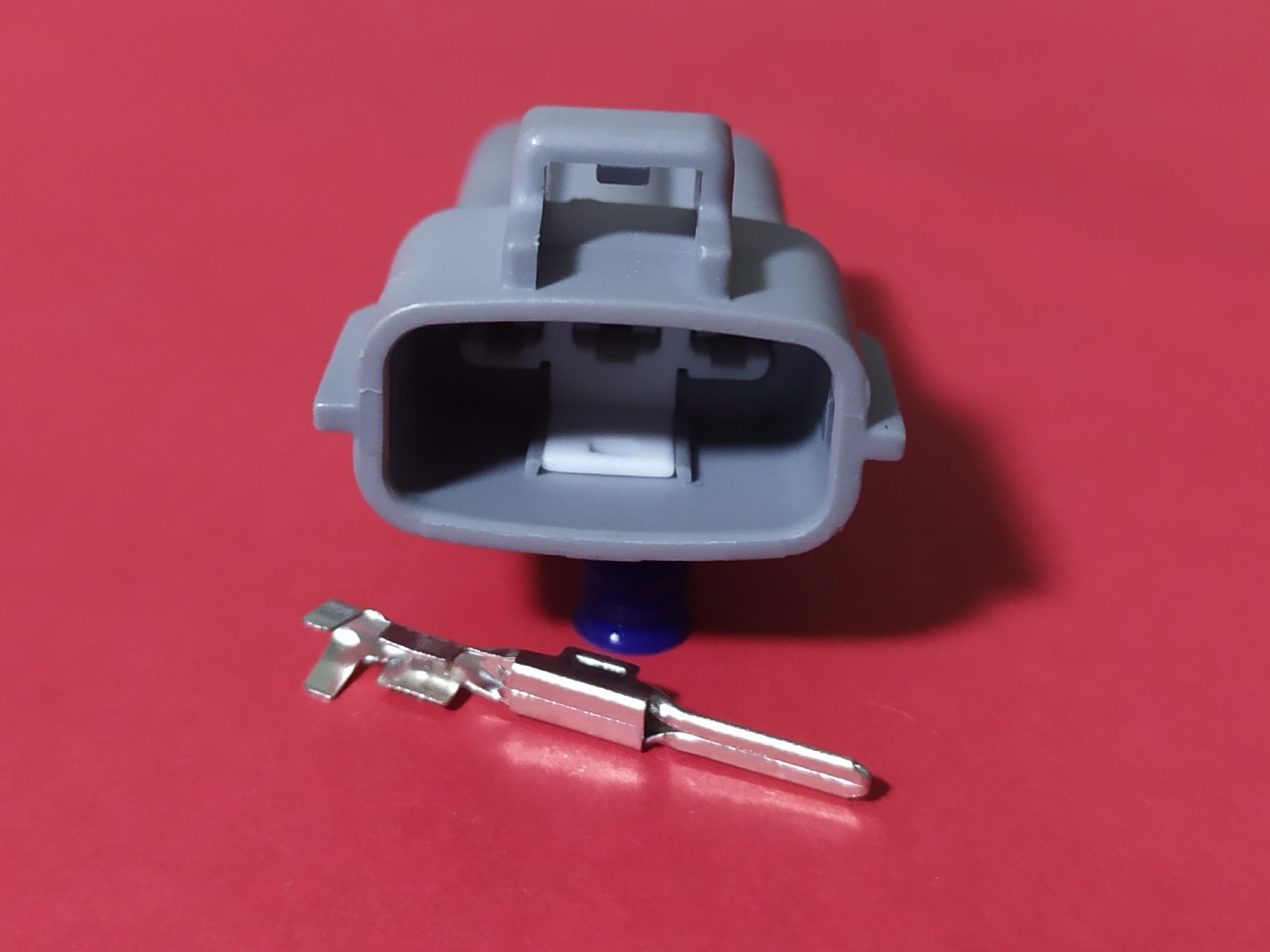 3 พิน เทา Toyota (ตัวผู้) #11607