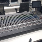 มิกเซอร์ยามาฮ่า YAMAHA MGP32X เครื่องผสมสัญญาณเสียง 32 ช่อง 24 โมโน 4 สเตริโอ+จอTop Notch DK T7 Stereo