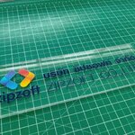 งานป้ายพิมพ์สกรีน บนอะคริลิคใส ป้ายบริษัท ซิปซอฟท์ จำกัดzipzoft ZIPZOFT CO.,LTD.