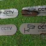 ป้ายเนมเพลต เเสตนเลสสีเงิน มิลเลอร์ สกรีนUV