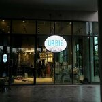 ป้ายโลโก้กล่องไฟ - ร้านURBIE ม.ธรรมศาสตร์รังสิต