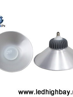 โคมไฮเบย์ LED 80w รุ่นแยกฝา ยี่ห้อ IWACHI (แสงขาว)