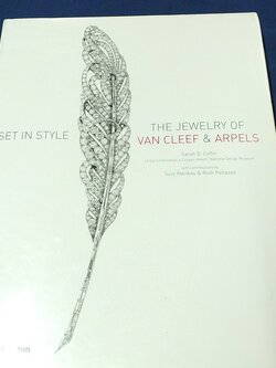 SET IN STYLE THE JEWELRY OF VAN CLEEF & ARPELS ปกแข็ง พิมพ์ปี 2011