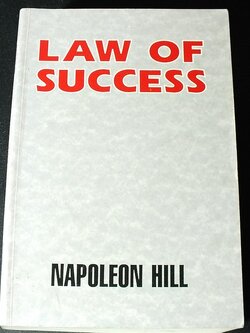 LAW OF SUCCESS by NAPOLEON HILL พิมพ์ปี 1992