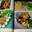อาหารไทย โดย จันทร ทศานนท์ มณี สุวรรณผ่อง ศรีสมร คงพันธุ์ ปี 2528